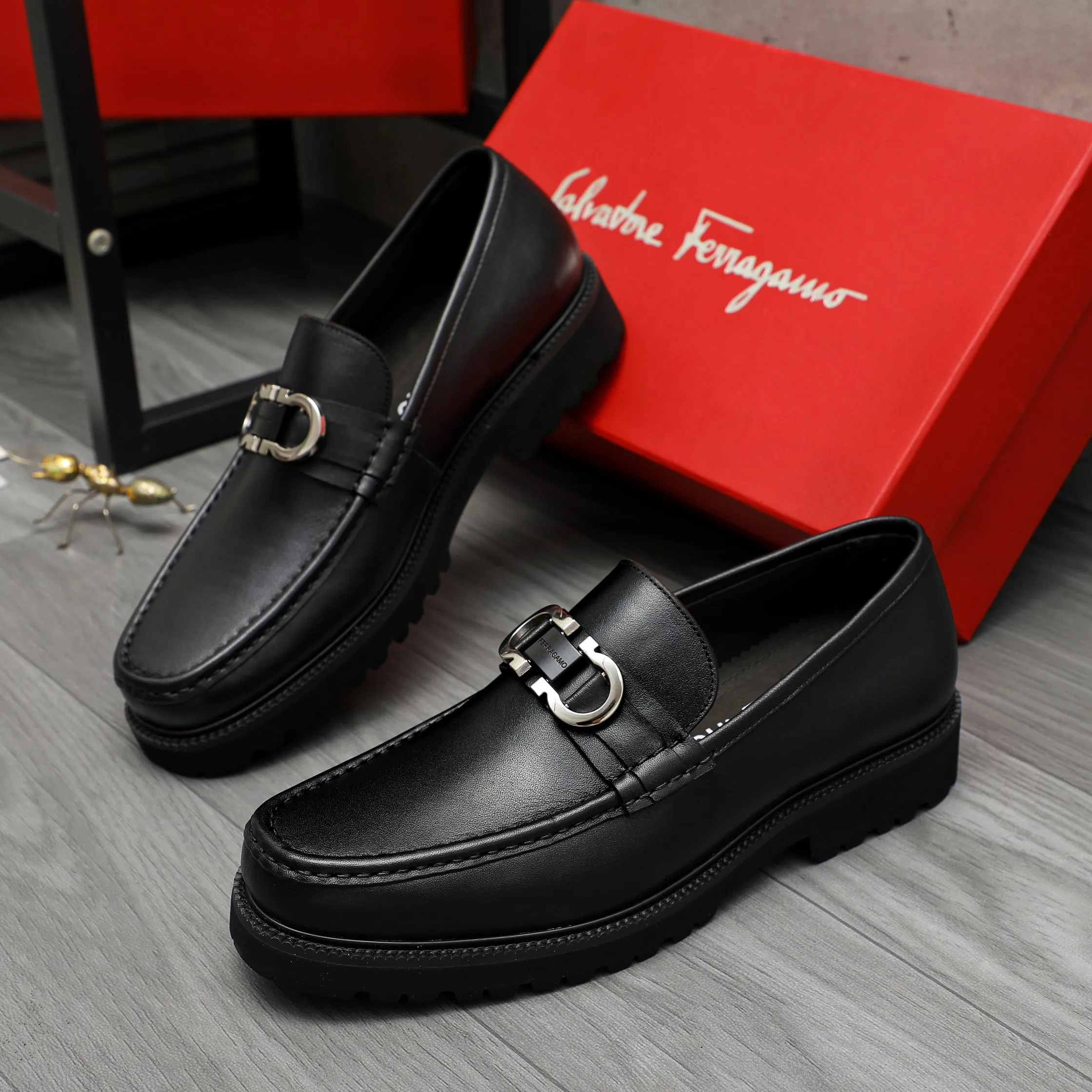 Men's shoes 💰540 Product trademark: Ferragamo "Ferragamo" business slip-on leather shoes Regular size: 38-44 (45.46 custom-made, non-refundable) Product materials: Selected high-quality cowhide upper, cowhide lining, original outsole